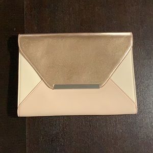 Express - Rose and cream clutch